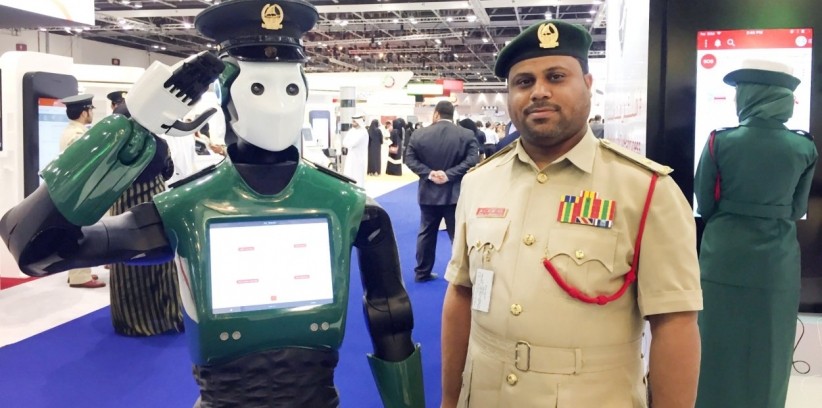 Robot-poliziotto-1.jpg