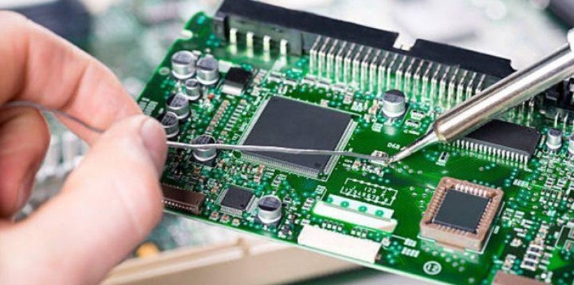 pcb-soldering-1-720x477.jpg